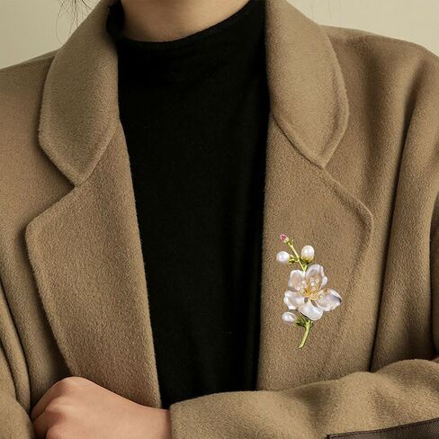 Peach Blossom Brooch with Pearl Rhinestone Spring Summer Romantic Floral Lapel Pin for Women Dresses Coats Scarves Party Jewelry Accessory in Kuwait