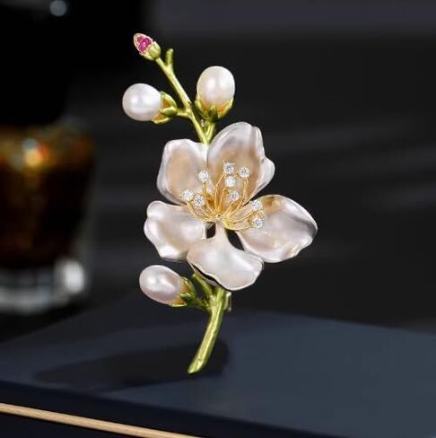 Peach Blossom Brooch with Pearl Rhinestone Spring Summer Romantic Floral Lapel Pin for Women Dresses Coats Scarves Party Jewelry Accessory in Kuwait