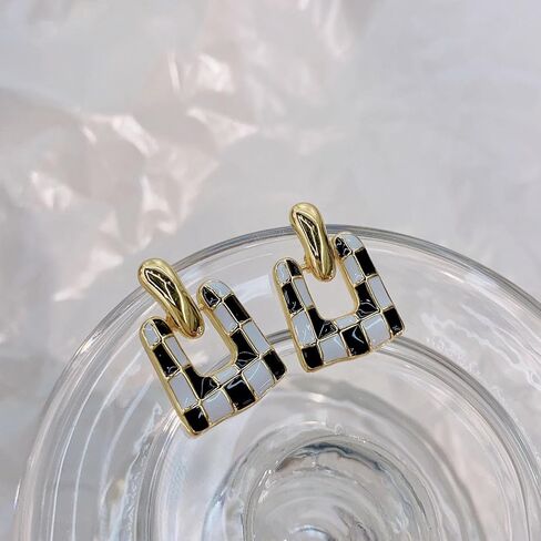 Gold Checkered Earrings for Women Black and White Checkered Dangle Earrings Geometric Square U-shaped Checkered Earrings Stylish Elegant Jewelry for Women in Saudi Arabia