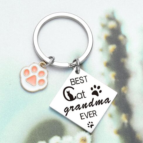 Cat Grandma Gifts For Cat Lover Keychain For Women Pet Grandma Birthday Jewelry Nonna Keychain in Saudi Arabia