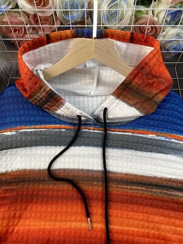 Plus Size Casual Loose Fit Slightly Stretchy Hoodie, Women's Rainbow Stripe Print Hooded Sweatshirt with Pockets in Kuwait