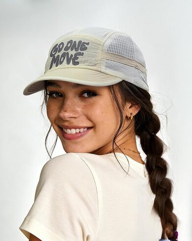Clakllie Quick Dry 5 Panel Running Hat Breathable Mesh Hat Two-Tone Short Brim Hats Lightweight Baseball Cap Summer Sport Cap in Kuwait