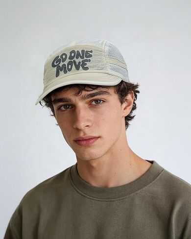 Clakllie Quick Dry 5 Panel Running Hat Breathable Mesh Hat Two-Tone Short Brim Hats Lightweight Baseball Cap Summer Sport Cap in Kuwait