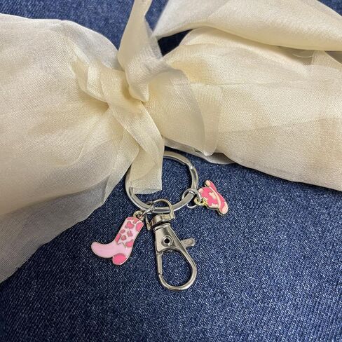 Nashville Souvenirs Keychain Nashville City Gifts Travel Lover Gift for Women Men Nashville Themed Trip Gifts Travel Keyring for Holiday Trip Vacation Travellers Gift Birthday Christmas Jewelry in Kuwait