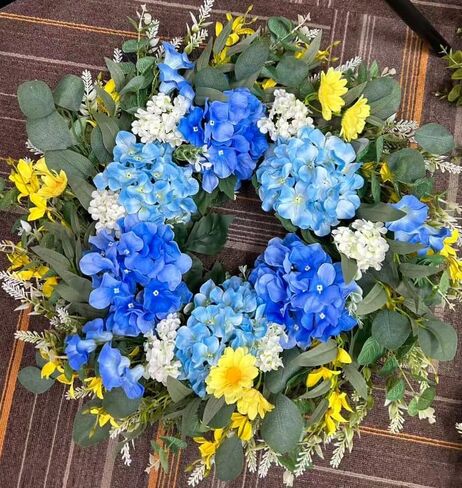 26 Inch Spring Wreaths for Front Door Outside Large Artificial Summer Wreath Silk Hydrangea Wreath with Yellow Daisy and Eucalyptus Leaves Indoor Outdoor Porch Rustic Farmhouse Home Wall Wedding Decor in Saudi Arabia