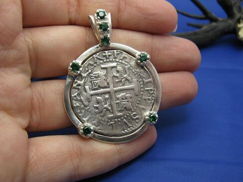 Nautical Sterling Silver Embellished Shipwreck "4 Reale" Pirate Treasure Coin Replica Pendant Necklace with Green Emerald Synthetic Gemstones in Saudi Arabia