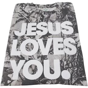 ملابس الشارع المسيحية | تي شيرت Camo Jesus Loves You كبير الحجم | طباعة نفخة in Kuwait