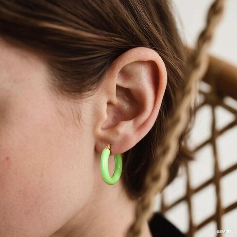 Colorful Chunky Hoop Earrings for Women Gold Plated Enamel Hoops Retro Lightweight Click-Top Earrings Statement Jewelry in Saudi Arabia