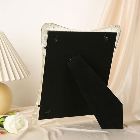 إطار صورة أبيض معدني عتيق مقاس 8 × 10 إطار فضي وزهري عتيق إطار صورة مزخرف بإطار ذهبي منضدية أو عرض فني جداري، واجهة زجاجية شفافة عالية الدقة، هدايا إطار الزفاف للأزواج والنساء in Kuwait