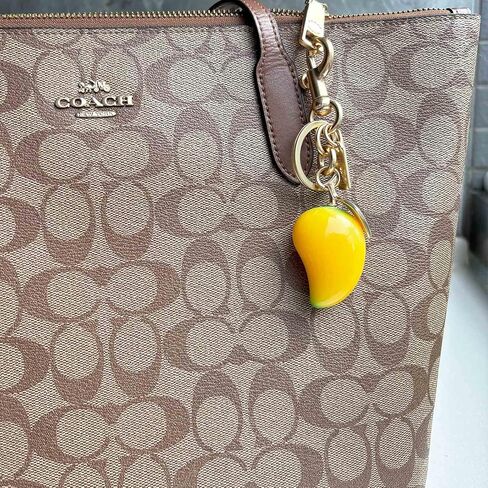 Mango Bag Charm Purse Accessories Charms Yellow Fruit Keychain Gold Metal Chain Purse Accessory in Saudi Arabia