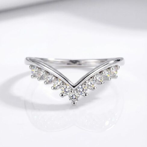 1 Pc Moissanite 925 Silver Rings Silver 0.03ct Glamorous Pavé Diamond V-Shaped Crown Ring for Women Engagement Wear Women's Best Gift Fine Jewellery Gifts in Kuwait