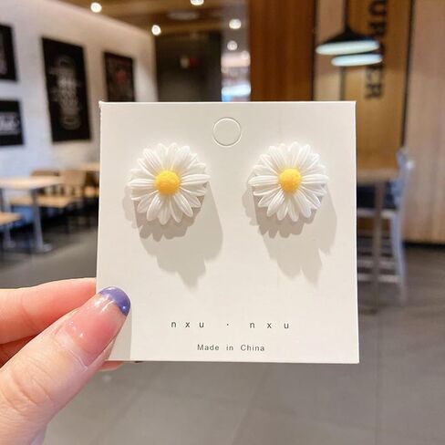 Daisy Flower Stud Earrings Cute Daisy Flower Earrings for Women in Saudi Arabia