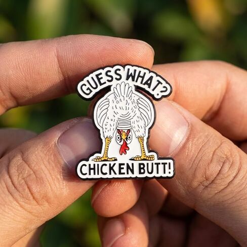 Humor Chicken Pin - Funny Enamel Pins Brooch with "Guess What? Chicken Butt!" for Backpacks, Jackets, Hats. Jokey Chicken Butt Brooches Gift for Friends, Women, Students, Adults in Saudi Arabia
