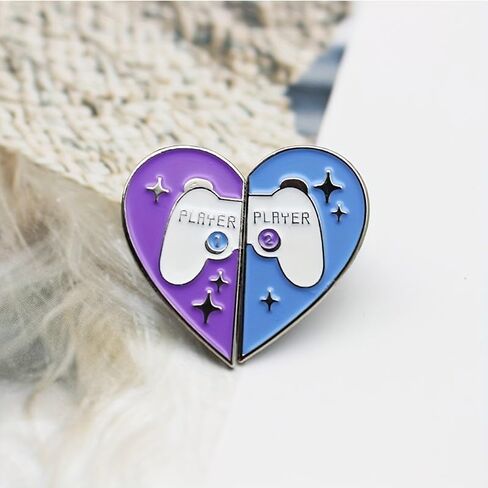 2pcs Stylish Half Heart Brooch for Gamers - Blue and Purple Player Badge Lapel Pin in Kuwait