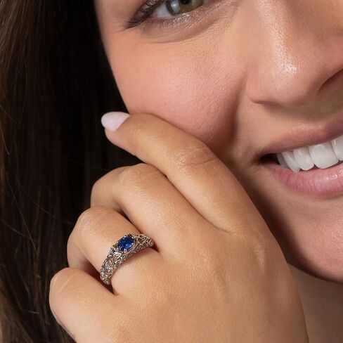 JEWLR 2026 Vintage Graduation Ring in Saudi Arabia