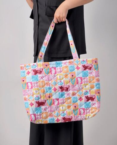 ThangPham Shop Personalized Funny Sheep Quilted Tote Bag, Cute Farm Animal Shoulder Bag, Sheep Lover Gift in Kuwait