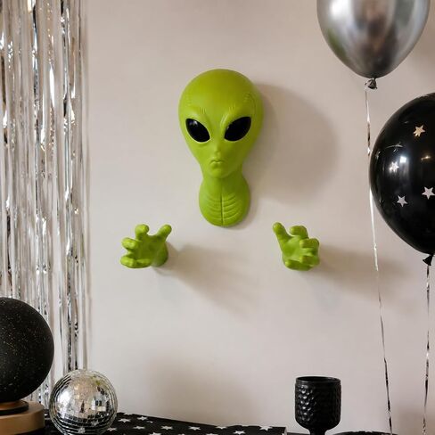 3D Green Wall Decor, PVC Alien Head and Hands Wall Sculpture for Bedroom Living Room Entryway Photo Prop (Green Alien Wall Hanging) in Kuwait