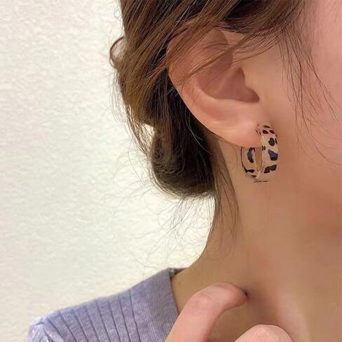Leopard Print Acrylic Hoop Earrings for Women - Acrylic Tortoise Shell Hoop Earrings Lightweight C Shape Earrings in Kuwait