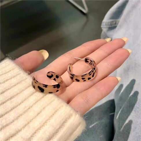 Leopard Print Acrylic Hoop Earrings for Women - Acrylic Tortoise Shell Hoop Earrings Lightweight C Shape Earrings in Kuwait