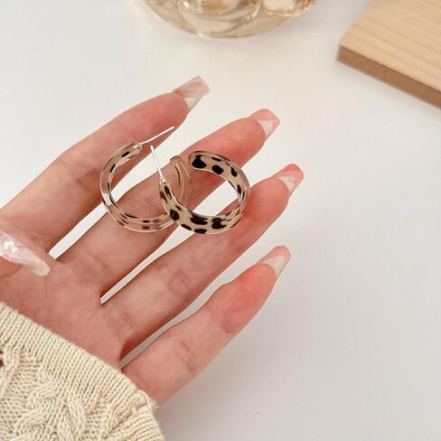Leopard Print Acrylic Hoop Earrings for Women - Acrylic Tortoise Shell Hoop Earrings Lightweight C Shape Earrings in Kuwait