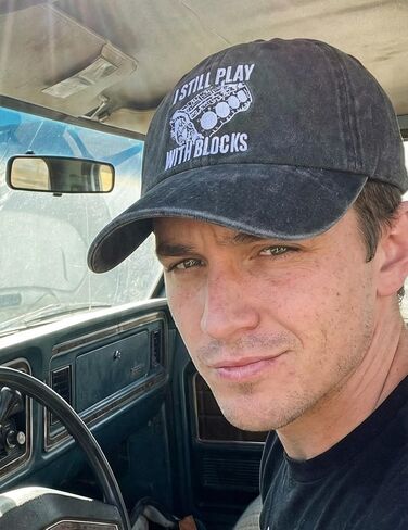 InnoBeta Mechanic Gifts for Men, I Still Play with Blocks Baseball Cap, for Auto Aircraft Mechanics in Kuwait
