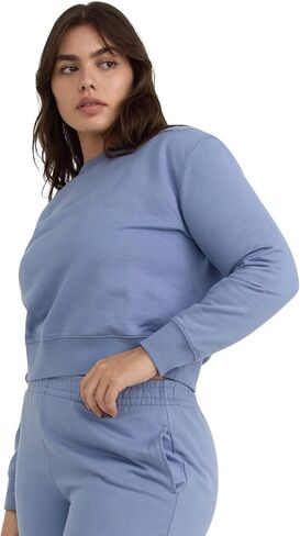 Organic Basics Women's Weekend Crop Crewneck Sweatshirt in Saudi Arabia