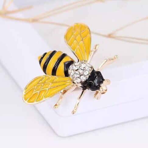 Rhinestone Bee Brooch for Women Cute Sparkling Crystal Bee Lapel Pin Party Jewelry for Blouse,Jacket, Scarf, Hat in Saudi Arabia