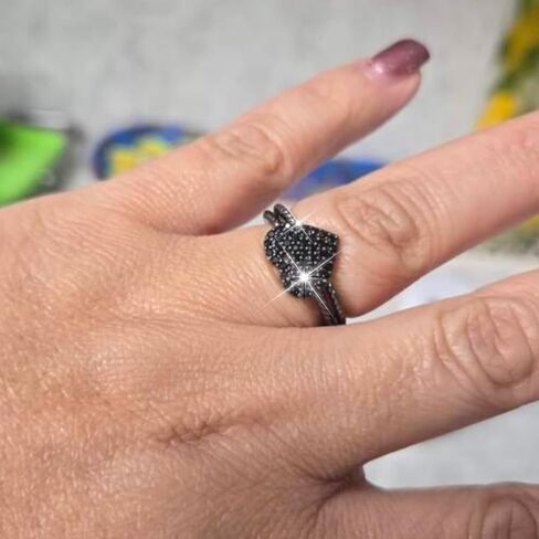 Black Heart Ring for Women Cubic Zirconia Goth Ring Statement Jewelry Knuckle Rings Dainty Finger Rings Punk Fashion Accessory Gift in Kuwait