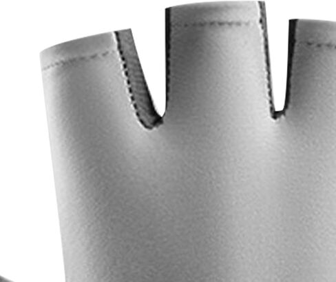 1 Pair Half Finger Sports Gloves, Polyester Anti Slip Breathable Sun Protection Cycling Gloves Fingerless Gloves for Men and Women in Kuwait
