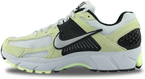 حذاء Nike Zoom Vomero 5 للرجال (HF1553-700، بالكاد فولت/بلاتين نقي/أسود/بلاتيني معدني) مقاس 8.5 in Kuwait