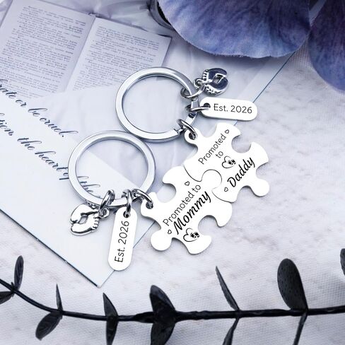 New Parents Gifts for Couples 2026 Sweet Parents To Be Keychain Fathers Day Gift for New Mom And Dad First Time Gift Pregnancy Gifts for Expecting Parent in Kuwait