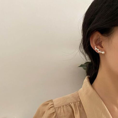 Vintage Pearl Ear Climber Earrings Pearl Cuff Crawler Earrings Cluster Pearls Stud Earring White Bead Climber Crawler Earring Jewelry for Women in Kuwait
