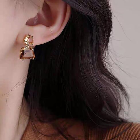 Brown Crystal Earrings for Women Hypoallergenic Amber Color Stud Earrings Geometric Natural Crystal Earring Trendy Jewelry Gift in Saudi Arabia