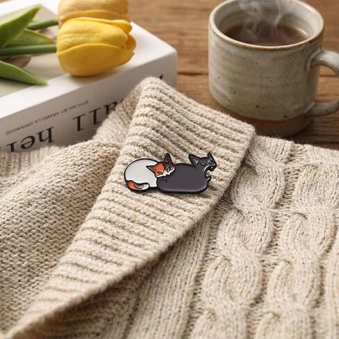 1Pcs Cute Cat Enamel Pin, Funny Cartoon Cat Brooch for Backpacks, Jackets, Hats, Gifts for Women & Teens, Funny Pins, Cute Pins for Bags, Lapel Badge in Saudi Arabia