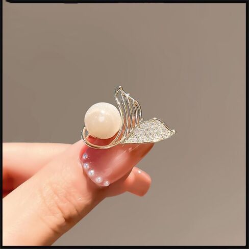 Lapel Pins Crystal Cute Flower Animal Bow Clothing Accessorie Brooches for Women(2) in Kuwait