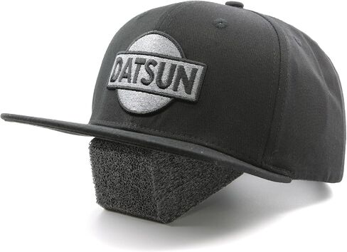 قبعة بيسبول Datsun - طراز A بحافة مسطحة - لون أسود وفضي داكن - قبعة خلفية بإبزيم in Kuwait