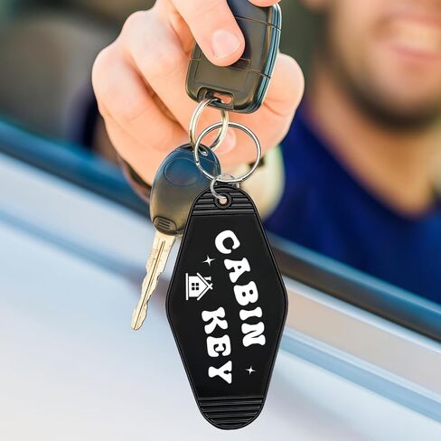 حلقة مفاتيح على شكل كابينة، علامة مفاتيح لبيت الكابينة، سلسلة مفاتيح فندق عتيقة للرجال والنساء تضع علامة على مفتاحك in Kuwait