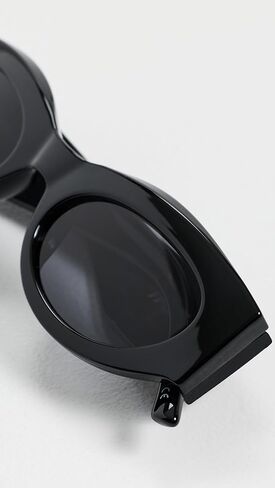 Le Specs. Women's Body Bumpin Sunglasses in Saudi Arabia