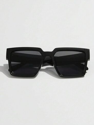 1 Pair of Women's Classic Square Large Frame Retro Simple Casual Outdoor Sports Sunglasses in Kuwait