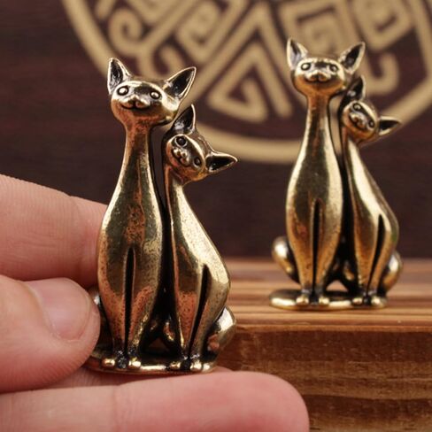 2 Pcs Vintage Brass Cat Figurines - Intertwined Loving Cats Sculpture Art, Ideal Decor for Home Living Room, Office Desk, Café Shelf Display in Saudi Arabia