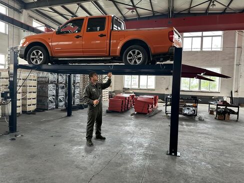 Truck Adapter for 2 Post Lift, Frame Lift Adapter Pickup Truck, SUV & Van Extension Adapters, Heavy Duty Vehicle Lift Accessories for Auto Repair Shop in Kuwait