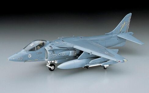 Hasegawa 1:72 Scale AV-8B Harrier 11 Model Kit in Kuwait