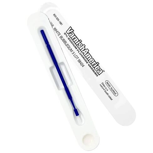 يونج دينتال 07-0130 فارنيشمريكا ورنيش أبيض علكة 200/Bx 0.25 جم in Kuwait