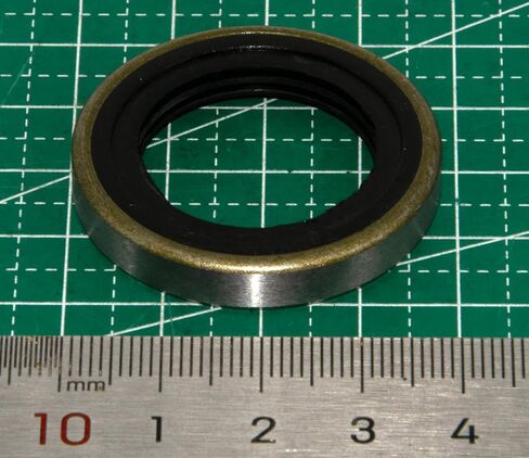 6679135 Oil Seal Compatible with Bobcat Mini Track Loader MT50 MT52 MT55 MT85 Part Replacement 7325259 in Kuwait