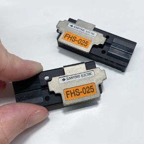 Original Sumitomo FHS-025 Single Mode Fiber Holder for Sumitomo Type-66 Fusion Splicer for 250um Fixture Sumitomo FHS-025 Single Fiber Fixture for Large Scale Fusion Splicer Fiber Fixture (1 Pair) in Kuwait