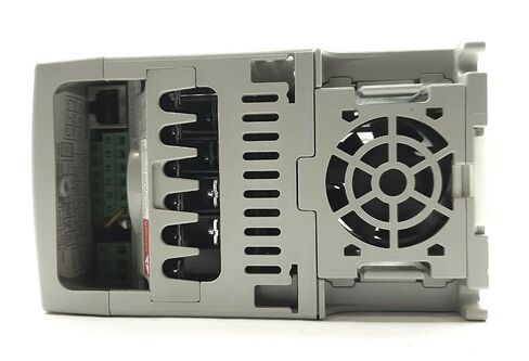 22A-D6P0N104 AC Drive 22AD6P0N104 AC Drive 480V 2.2KW VFD Sealed in Box One Year Warranty in Kuwait
