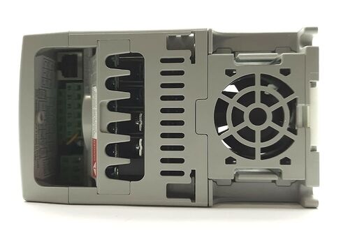 22A-D8P7N104 AC Drive 480V 3.7KW VFD 22AD8P7N104Sealed in Box 1 Year Warranty Fast in Kuwait