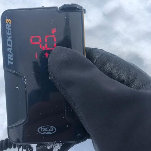 حزمة Backcountry Access BCA Tracker 3 Avalanche Beacon Avalanche Transceiver + 240cm Avalanche Rescue Snow Probe Avy Package for Backcountry Ski + Snowmobile in Kuwait