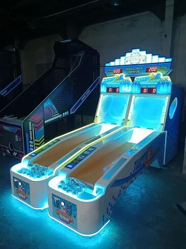 آلة البولينج التجارية من CREATIVE ARCADES Alley Masters مع أضواء LED نيون - لعبة أركيد تعمل بقطع النقود المعدنية، استرداد التذاكر، ممرات متعددة اللاعبين قابلة للربط، شديدة التحمل in Kuwait