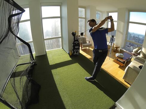 بساط ضرب الجولف الأصلي Country Club Elite من Real Feel Golf Mats مقاس 4'X6' | حصيرة الممارسة التجارية شديدة التحمل | يقبل نقطة الإنطلاق الحقيقية | تأرجح للأسفل ومن خلال | داخلي/خارجي in Kuwait